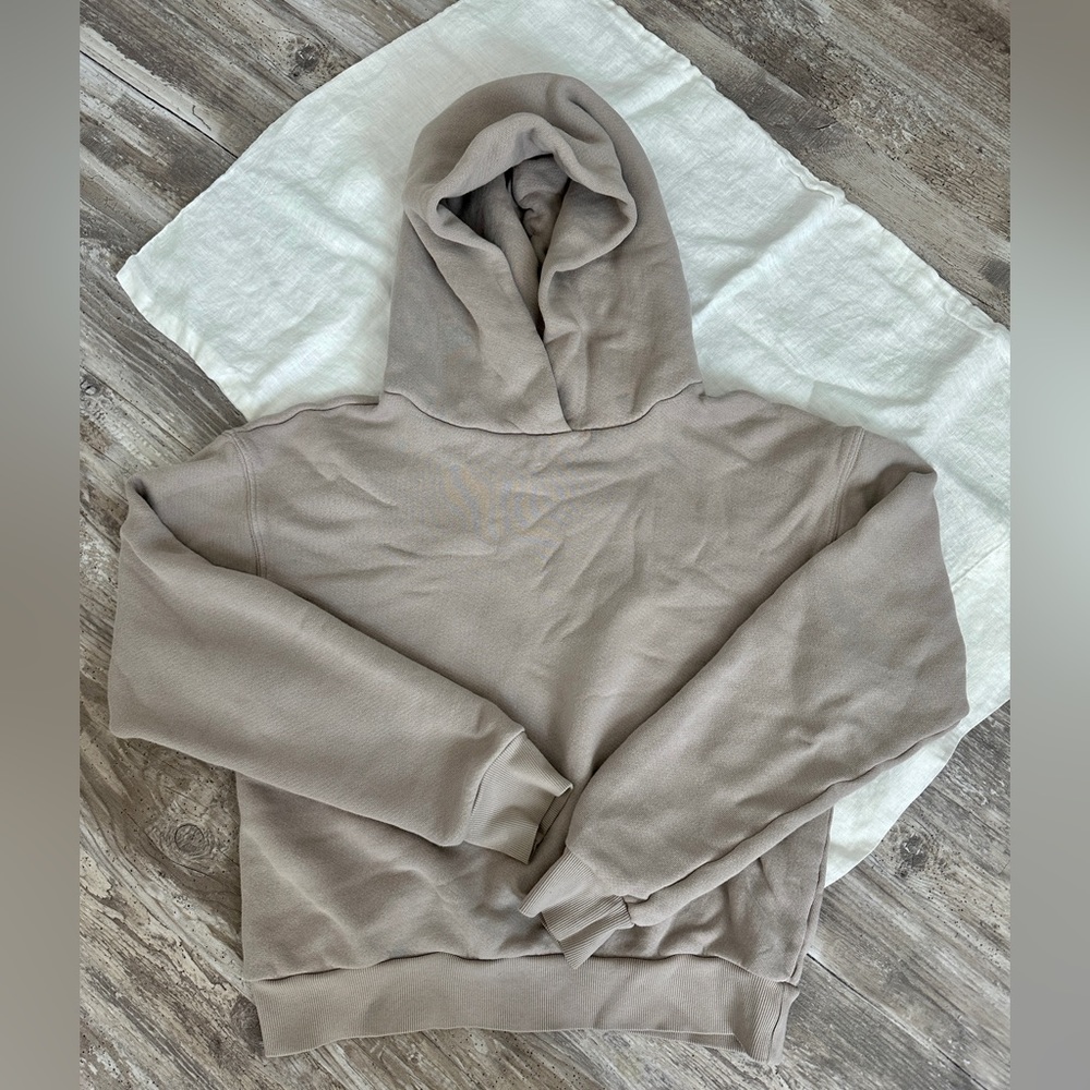 Perfectwhitetee Heart Hoodie.